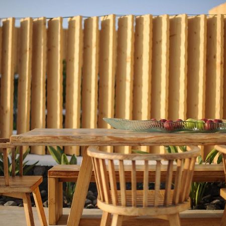 Amor Hideaway Villas Тира Экстерьер фото