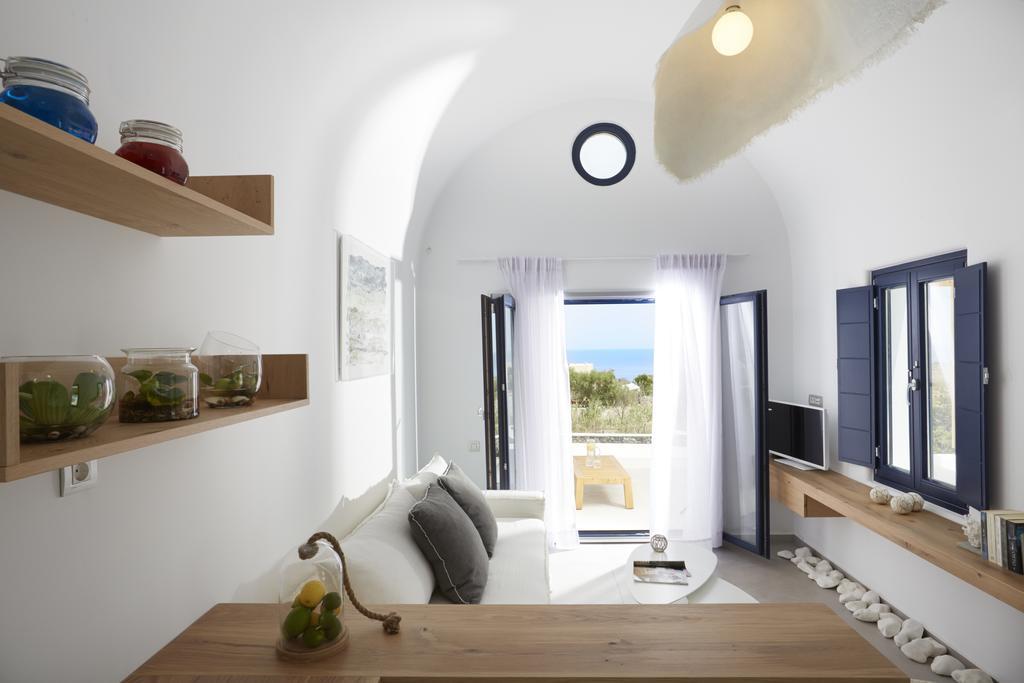 Amor Hideaway Villas Тира Экстерьер фото